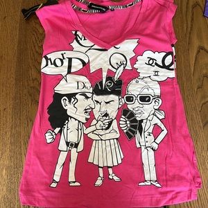 Darkhorse woman’s tee